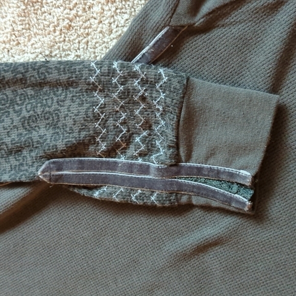 Kuhl Boho Long Sleeve Top Women's XS Gray Underlayer Thermal - Picture 5 of 9